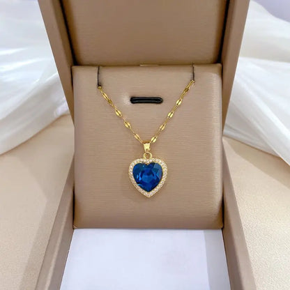 The Vireyne Sapphire Pendant