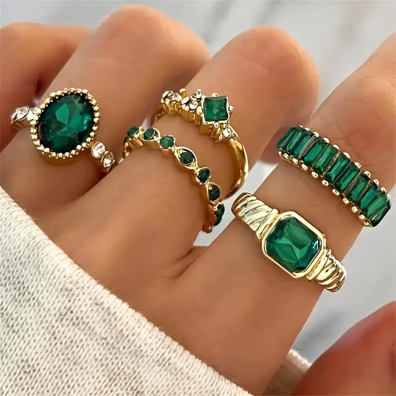 Amara Verdeline Ring Set