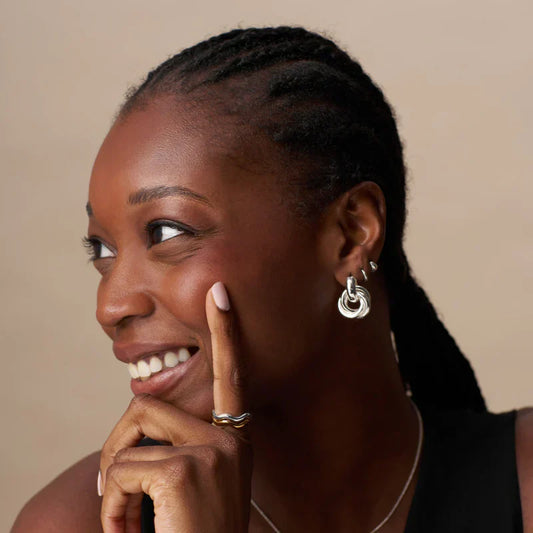 Grace Interlocking Earrings – White Gold