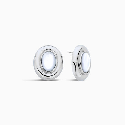 Classic Pearl Earrings