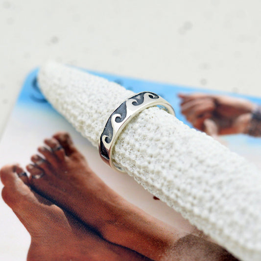 Coastal Waves Toe Ring