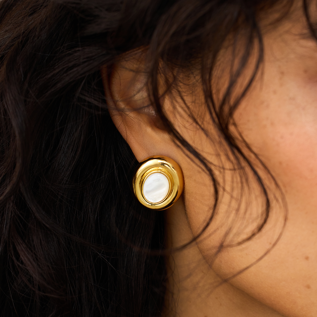 Giselle Refined Pearl Earrings