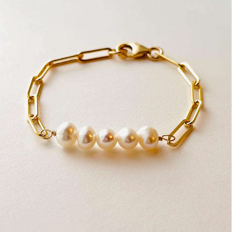 The Radiant Link Pearl Bracelet