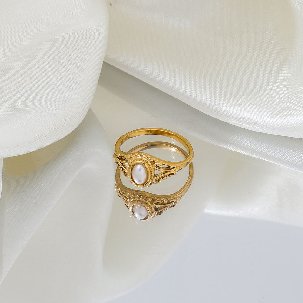 The Golden Glow Pearl Ring