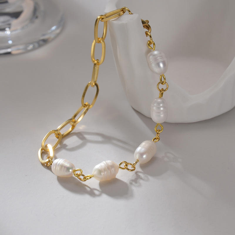 The Golden Tide Pearl Bracelet