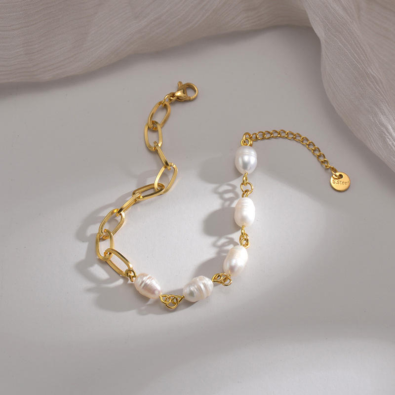 The Golden Tide Pearl Bracelet