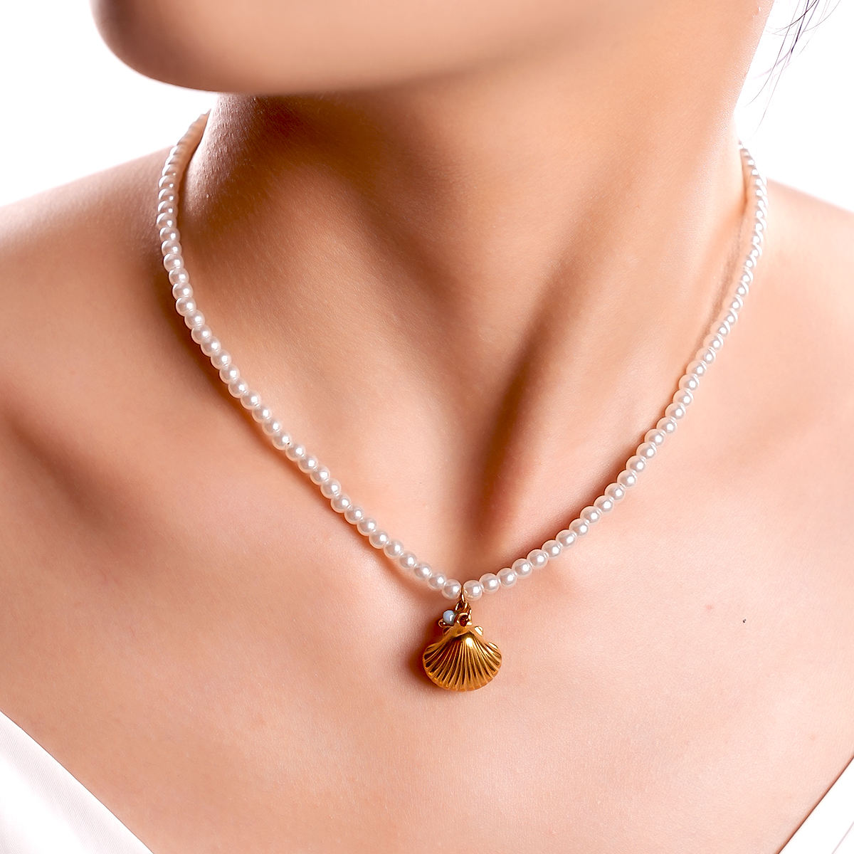The Aurora Stone Pearl Necklace