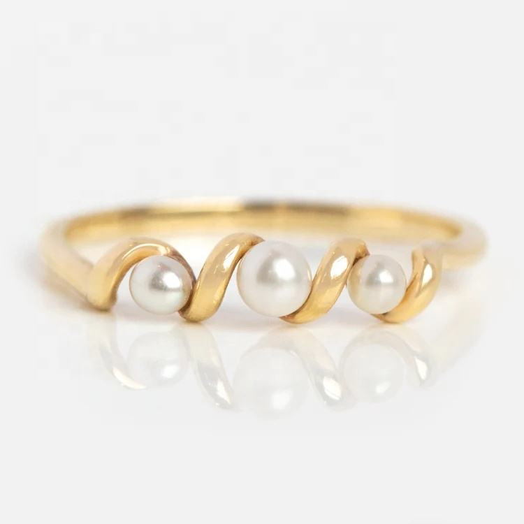 The Cascade Pearl Ring