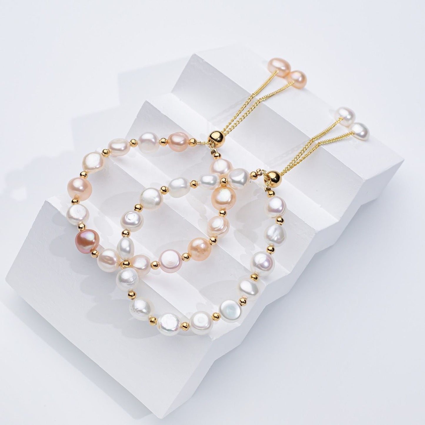The Luna Tide Pearl Bracelet