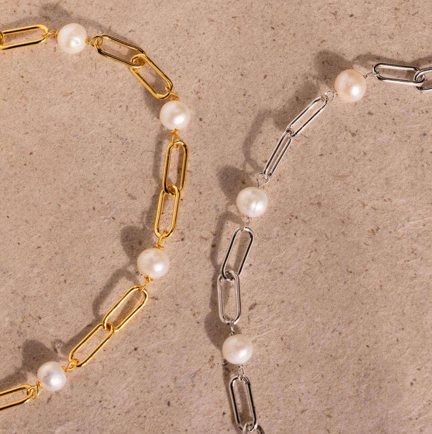 The Radiant Link Pearl Bracelet