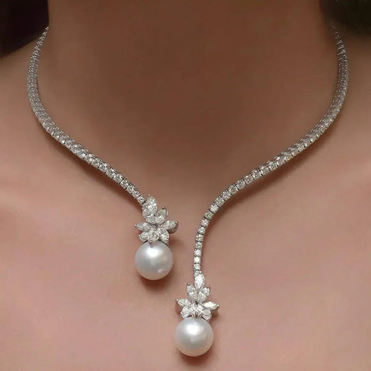 Elegant Necklace with Pearls