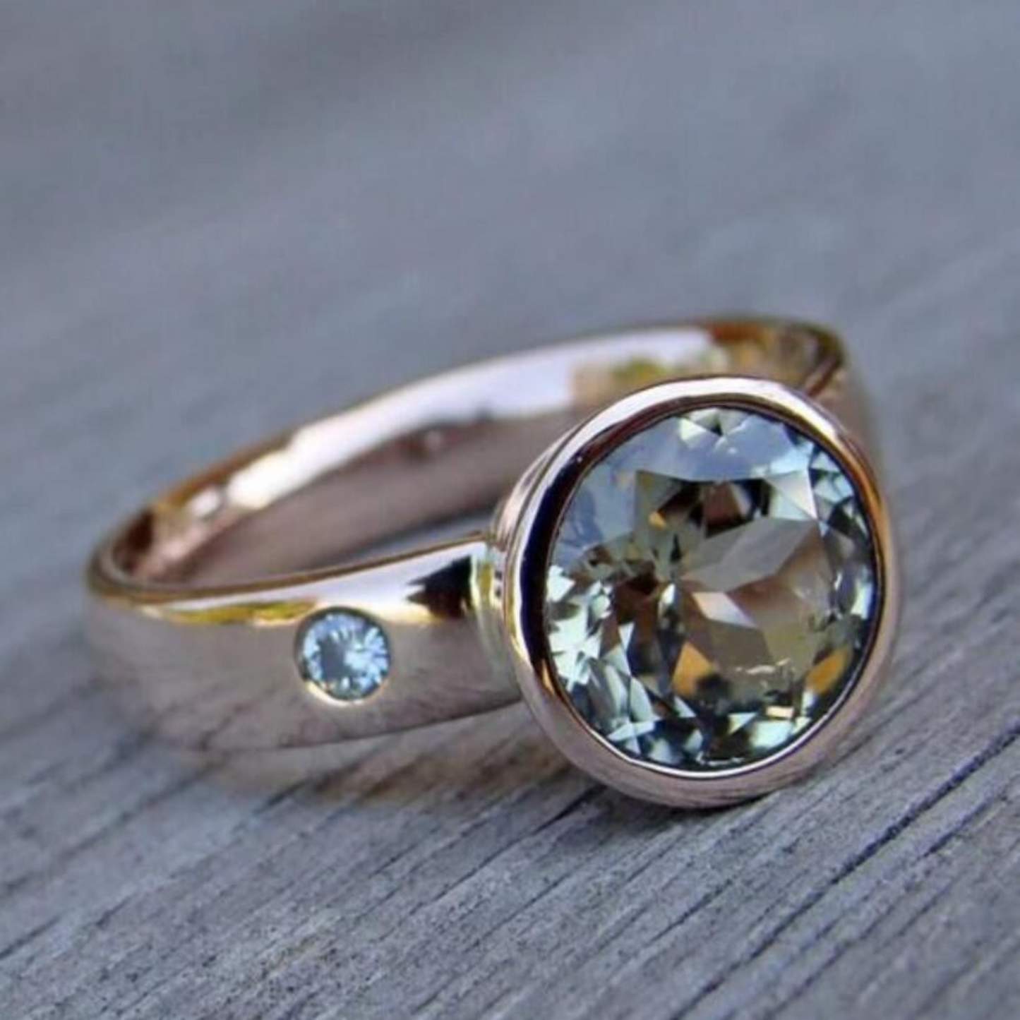 Vintage Fine Zirconia Forged Ring