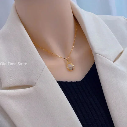 Elegant Tulip Necklace