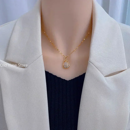 Elegant Tulip Necklace