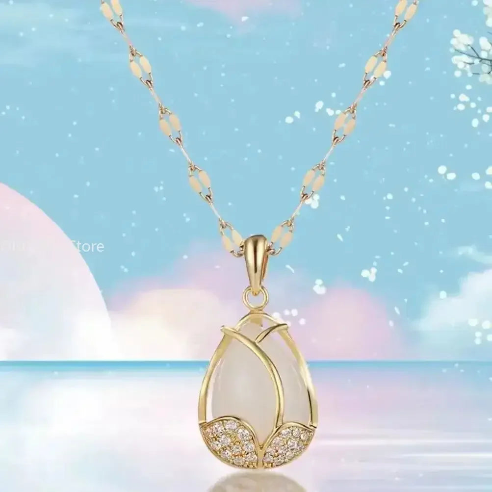 Elegant Tulip Necklace