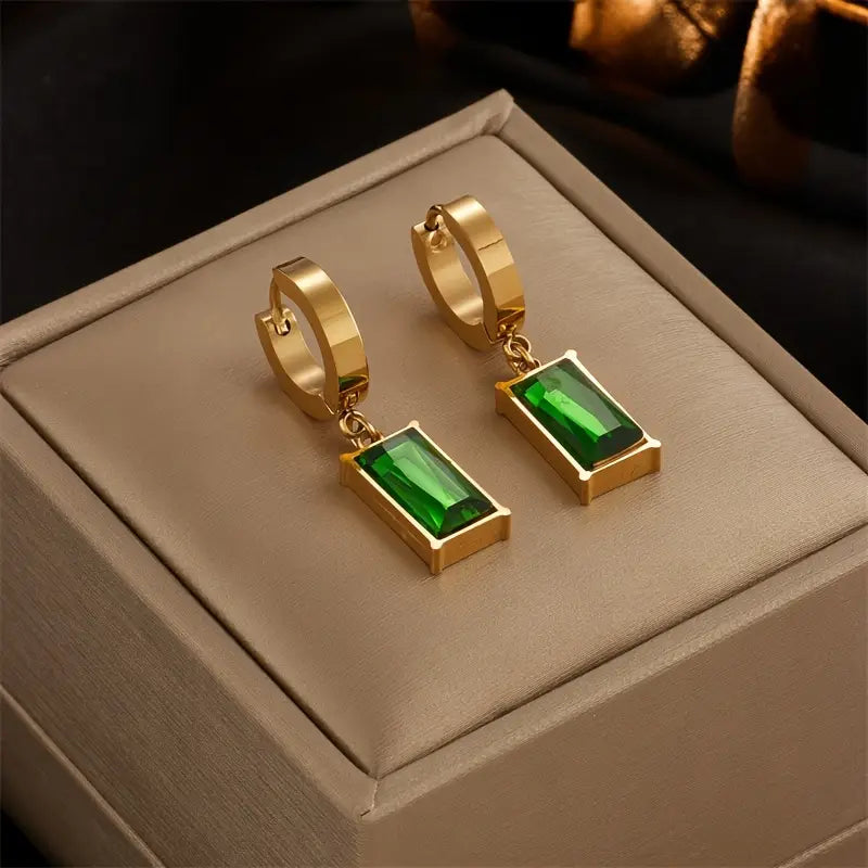 Iselotte Verdain Refined Jewelry Set