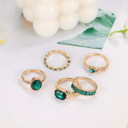 Amara Verdeline Ring Set