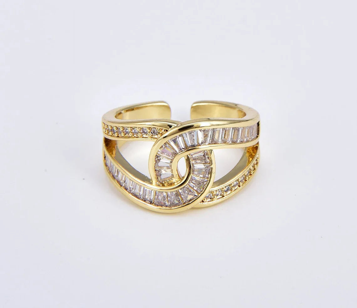The Grace Loop Ring